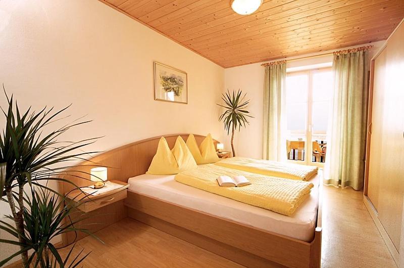 Finkenhof: Ferienwohungen - Urlaub Auf Dem Bauernhof Apartment Termeno Exterior photo